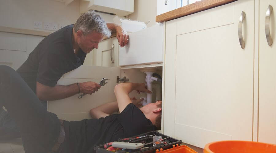 Professional burst pipe repair services in Daisetta, TX